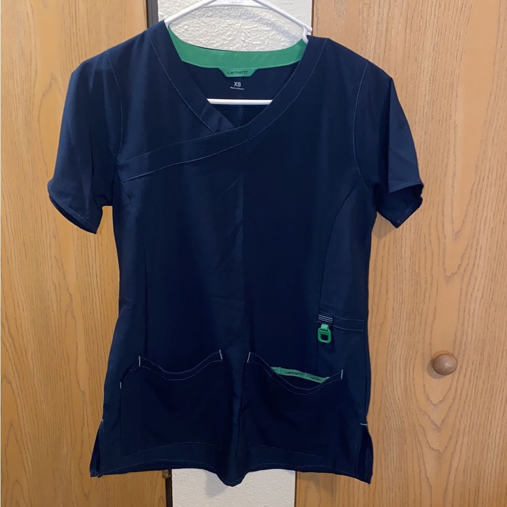 Carhartt scrub top